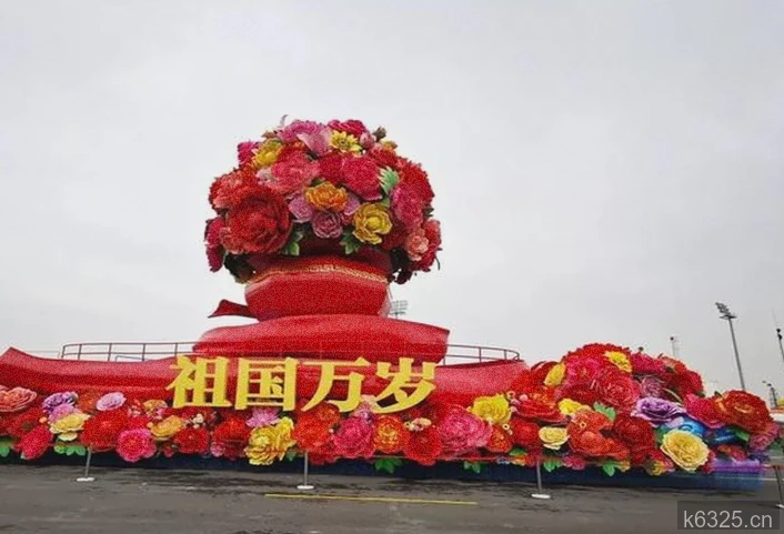 30句打工人专属励志箴言：熬过苦累，终遇繁花